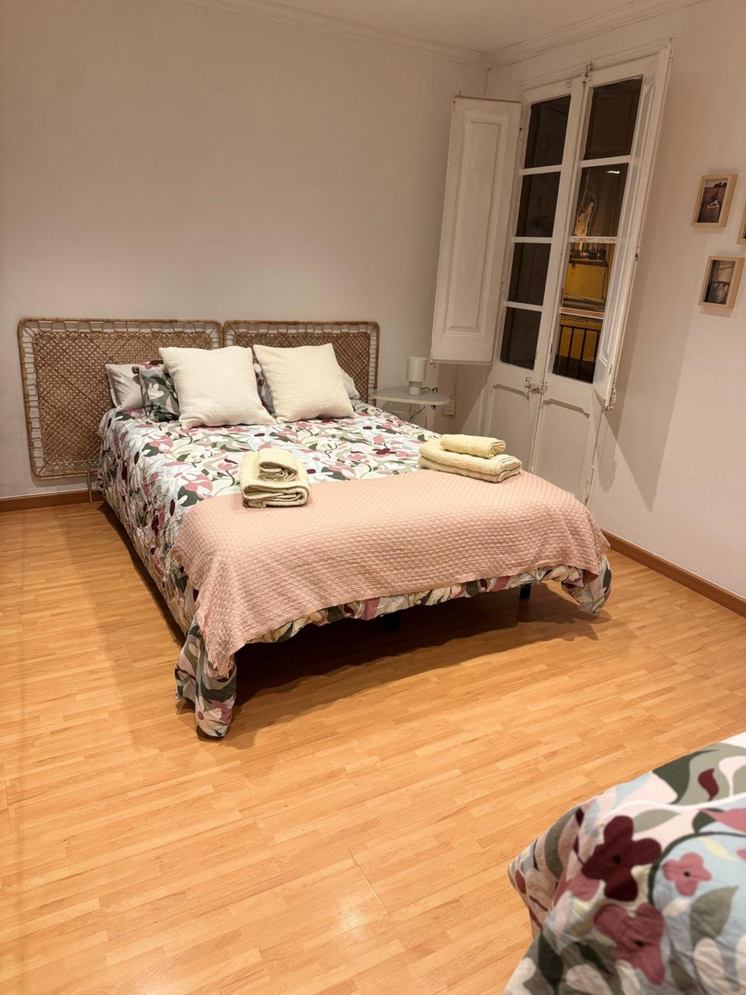 Acogedor Piso En Barcelona Apartment Exterior photo