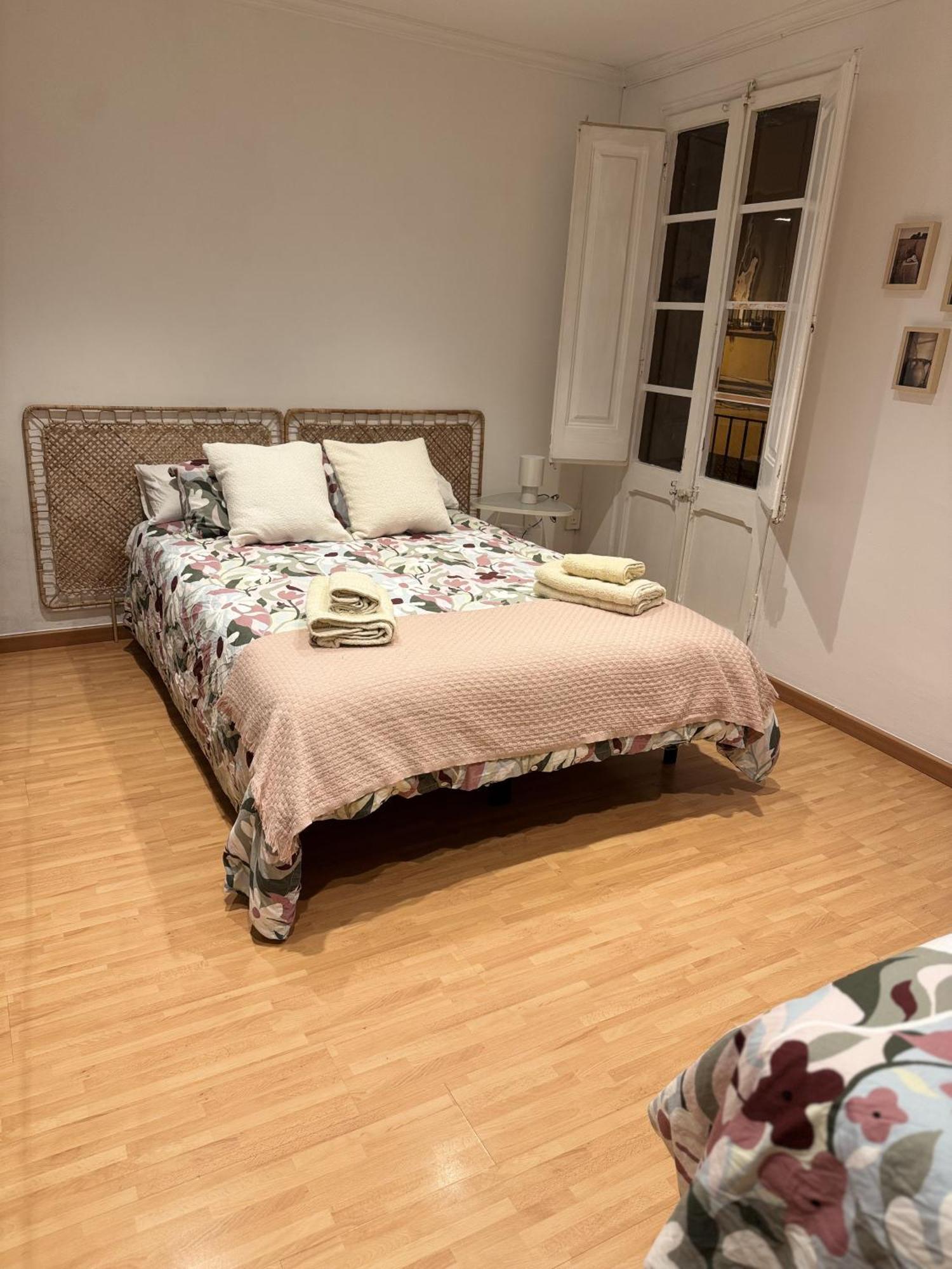 Acogedor Piso En Barcelona Apartment Exterior photo